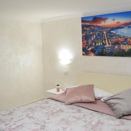 شقة Nonnona House-Napoli Centro المظهر الخارجي الصورة