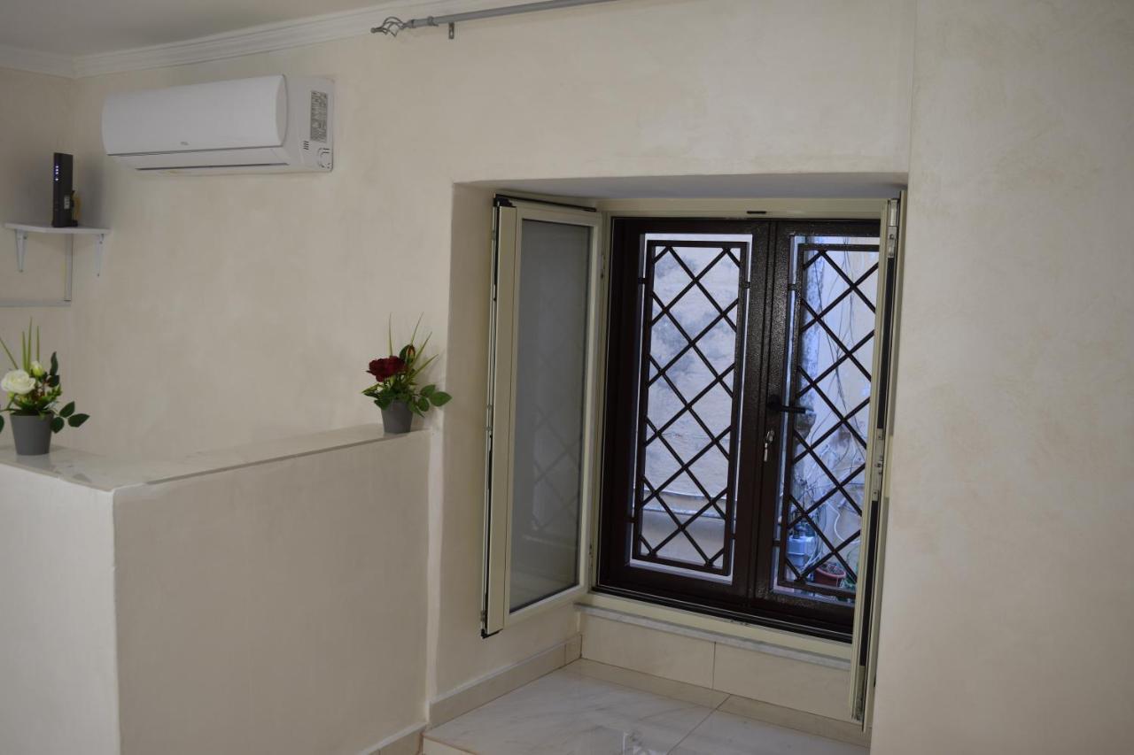 شقة Nonnona House-Napoli Centro المظهر الخارجي الصورة